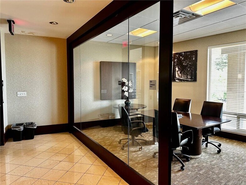 More Photos Of 2580 Sierra Sunrise Ter, Chico Office For Lease