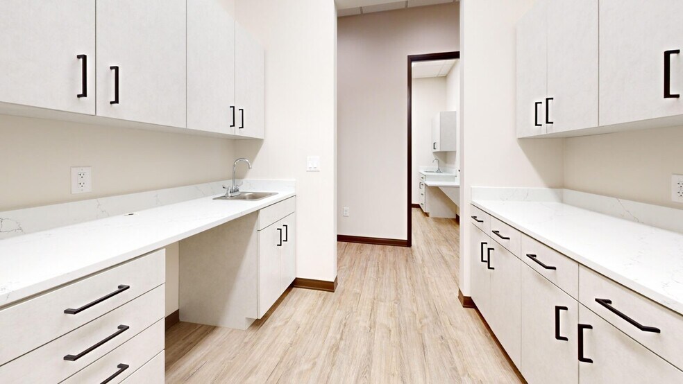 More Photos Of 3242 Preston Rd, Plano Medical For Sale