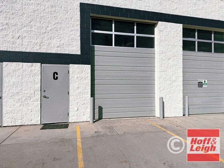 More Photos Of 2531 W 62nd Ct, Denver Warehouse For Lease