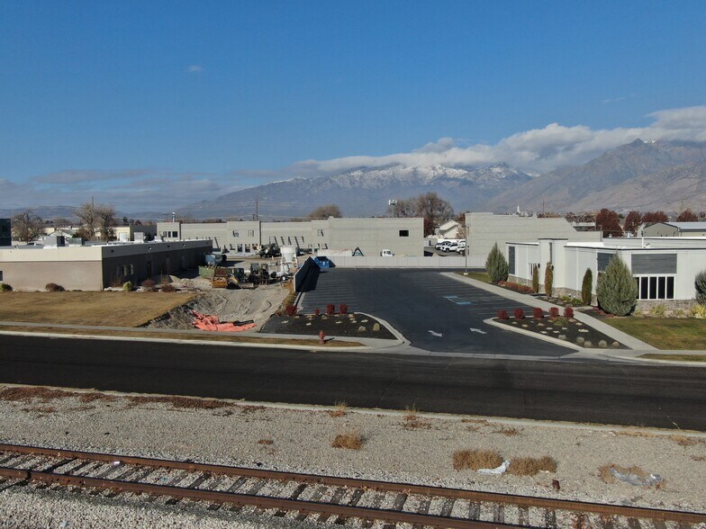More Photos Of 111 S 700 E, American Fork Warehouse For Lease