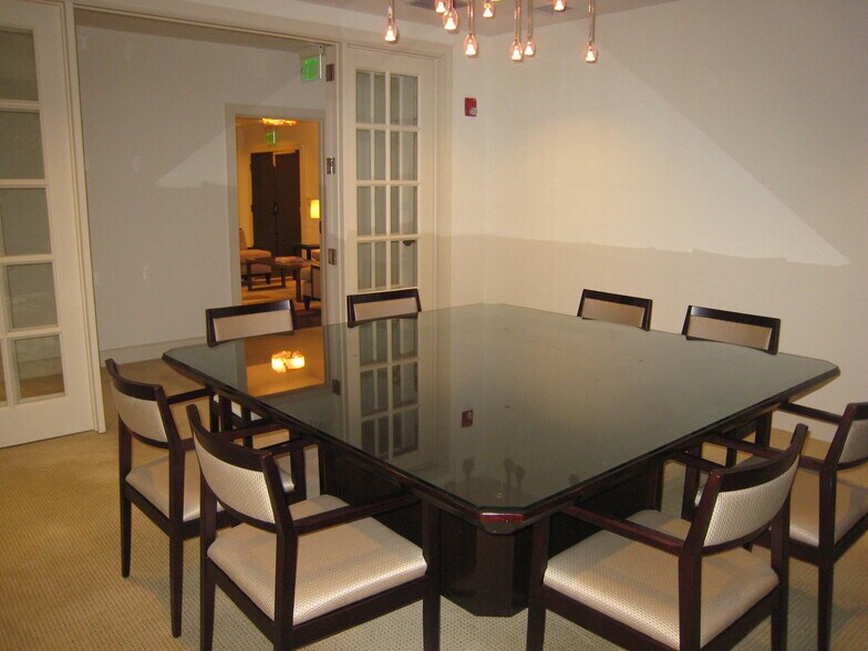 More Photos Of 1680 Michigan Ave, Miami Beach Office For Sale