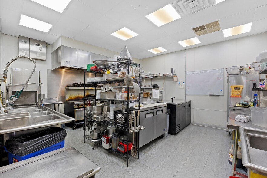 More Photos Of 228 Main St, Racine Restaurant For Sale