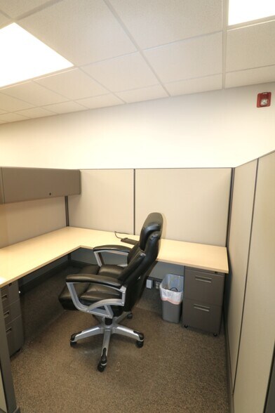 More Photos Of 136 N Ridge St, Monroeville Medical For Sale