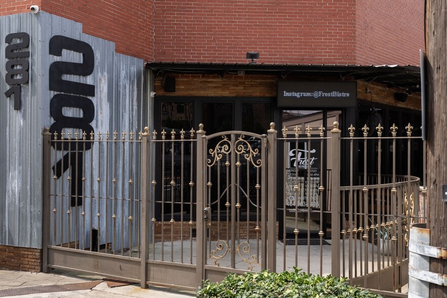 More Photos Of 281 Peters St SW, Atlanta Bar For Sale