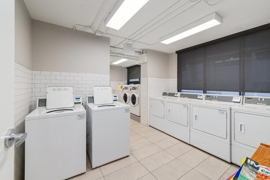 More Photos Of 2105 90 Av SW, Calgary Apartments For Lease