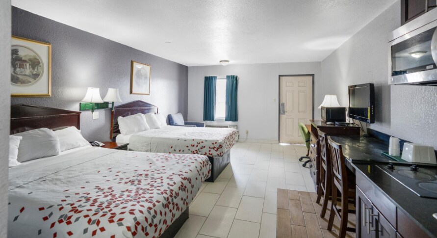More Photos Of 2701 S Burleson Blvd, Burleson Hotel For Sale