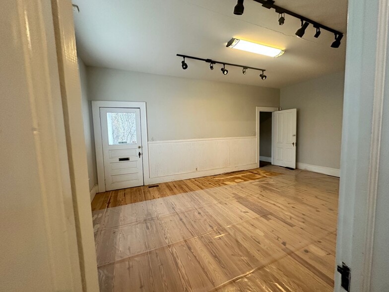 More Photos Of 103 Kelly Mill Rd, Cumming Office For Sale