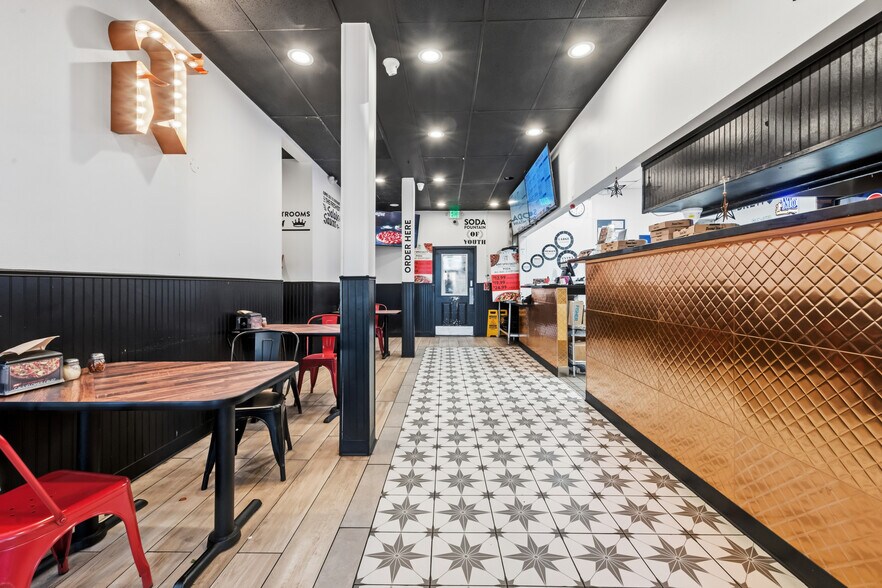 More Photos Of 702 Colorado Ave, Palo Alto General Retail For Sale