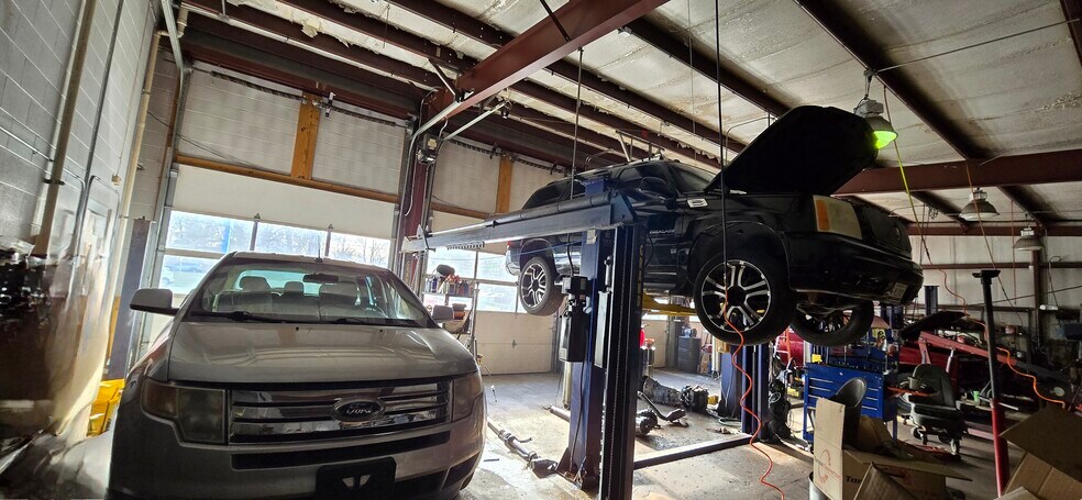 More Photos Of 1302 W US Highway 30, Schererville Auto Repair For Sale