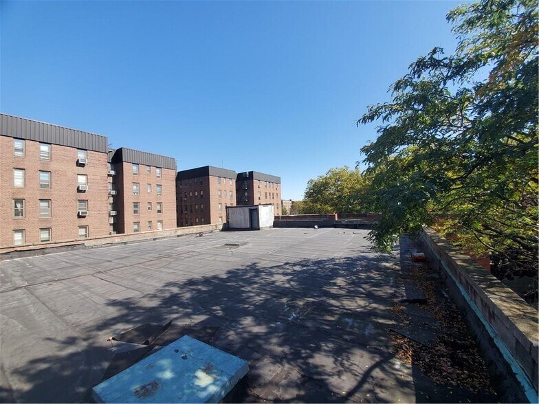 More Photos Of 2261-2269 Bragg St, Brooklyn Schools For Sale
