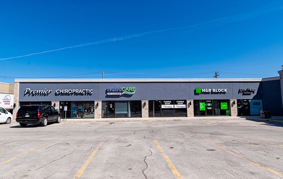 More Photos Of 2517-2525 Portage Ave, Winnipeg General Retail For Lease
