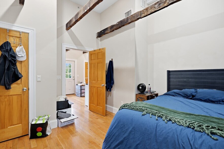 More Photos Of 299 Governor St, Providence Multifamily For Sale