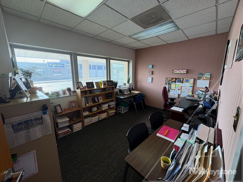More Photos Of 35 S Dwight St, West Lawn Office For Lease