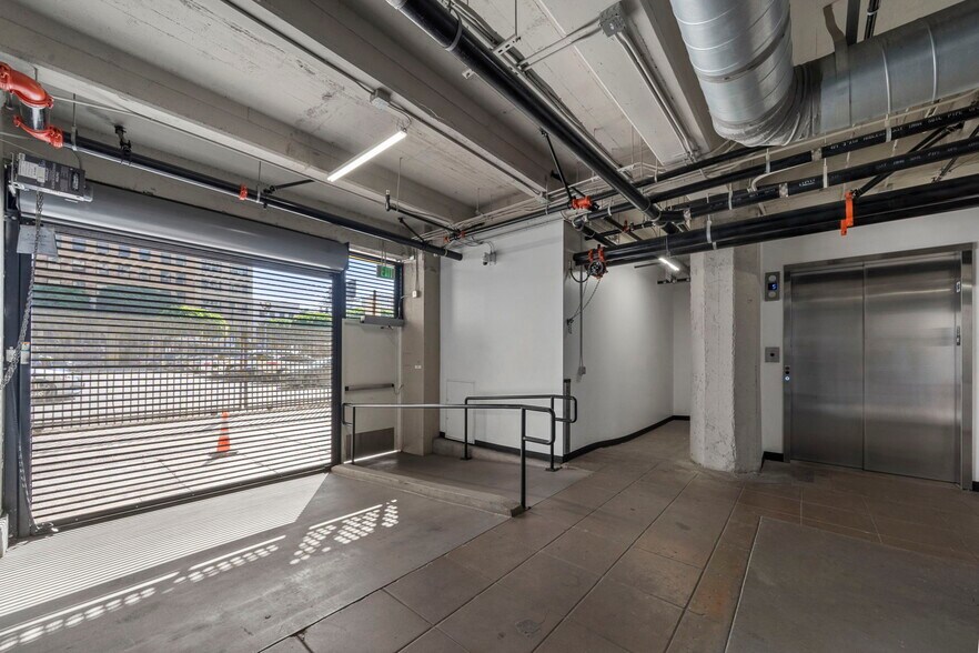 More Photos Of 808 S Broadway, Los Angeles Office For Lease