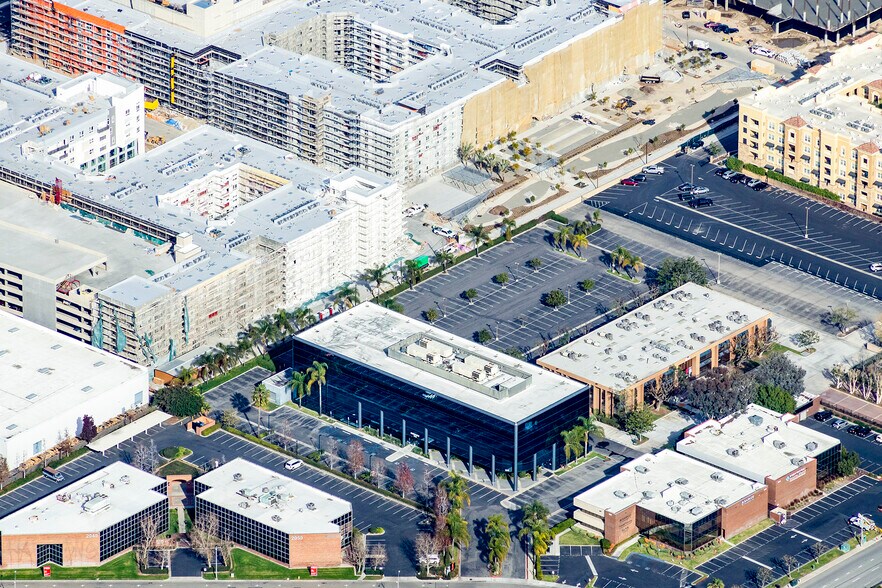 More Photos Of 1515 E Orangewood Ave, Anaheim Office For Sale