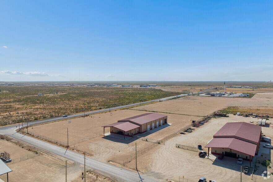 More Photos Of 16511 W Basin St, Odessa Industrial For Lease