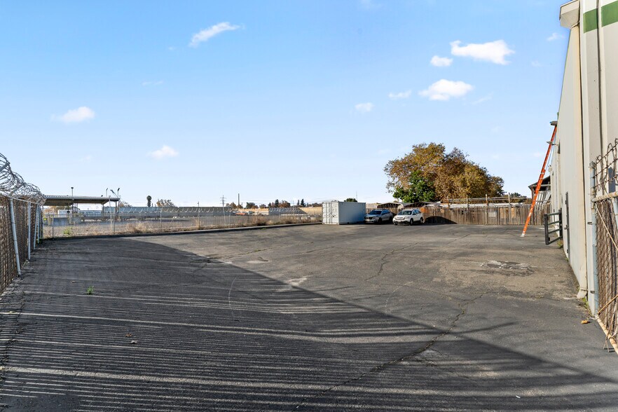 More Photos Of 3144 Diablo Ave, Hayward Warehouse For Sale