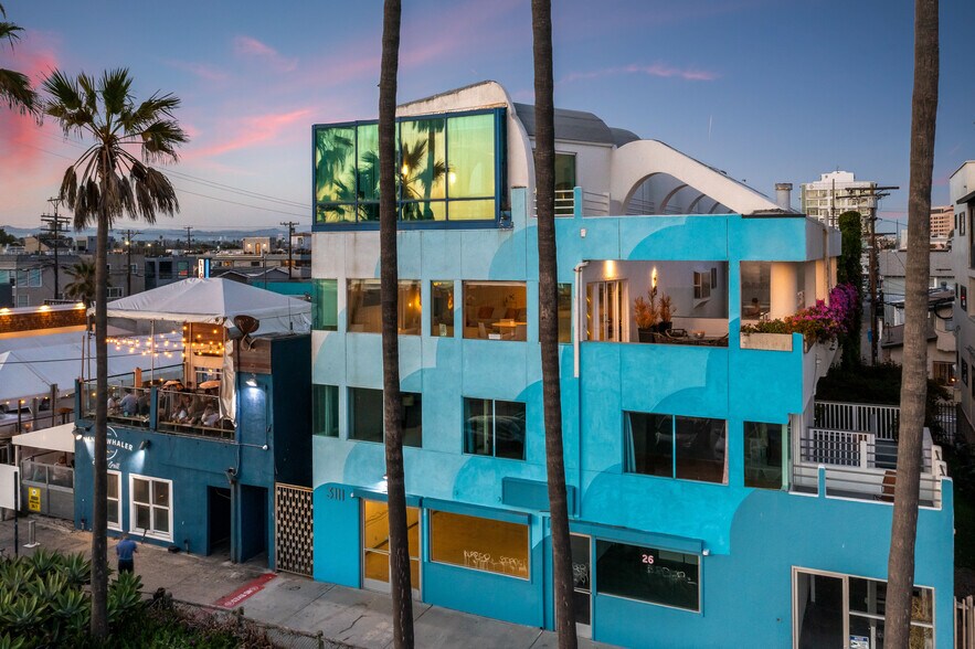 More Photos Of 3111 Ocean Front Walk, Marina Del Rey Apartments For Sale