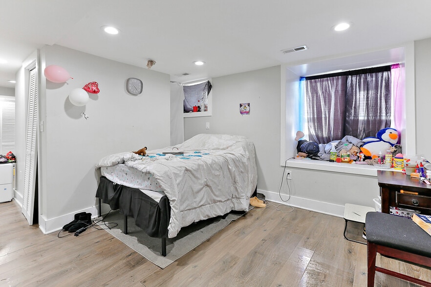 More Photos Of 2519 Liberty Heights Ave, Baltimore Apartments For Sale