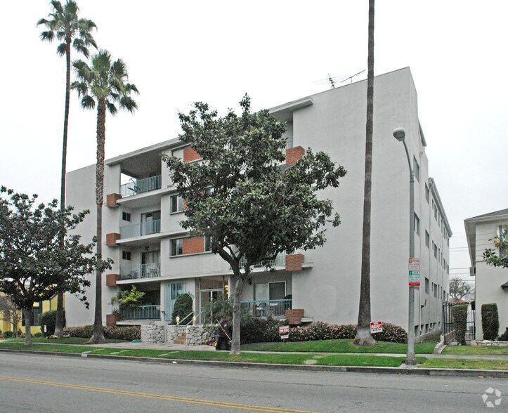More Photos Of 240 S Doheny Dr, Beverly Hills Apartments For Sale