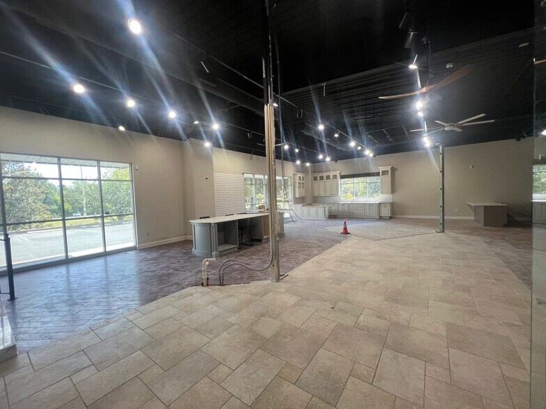 More Photos Of 13570 NW 101st Dr, Alachua Warehouse For Lease
