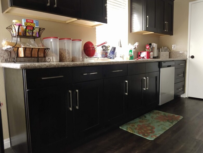 More Photos Of 16015 Halldale Ave, Gardena Multifamily For Sale