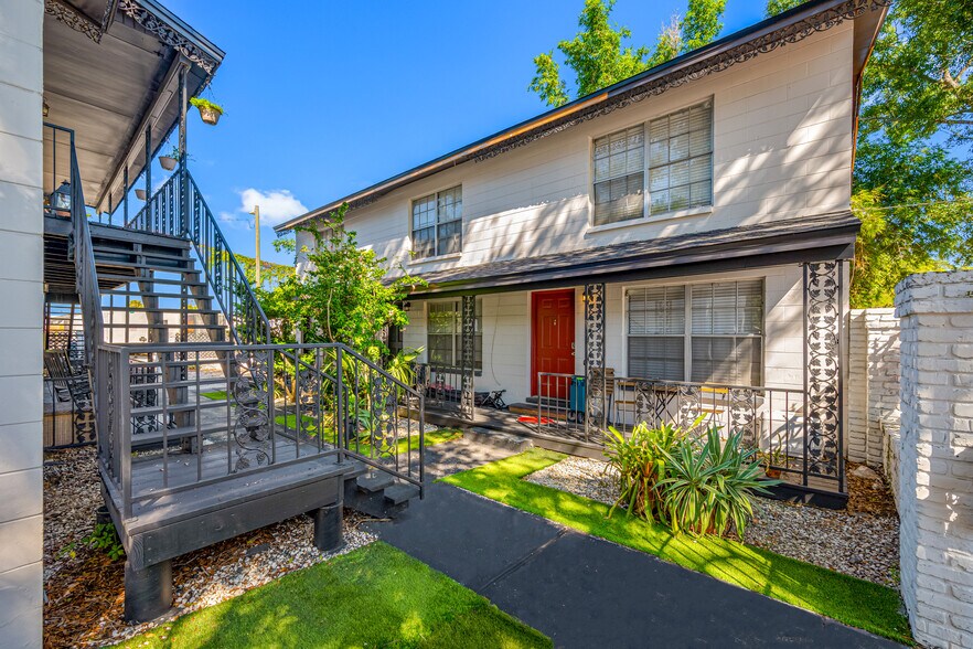 Primary Photo Of 4002-4004 N Branch Ave, Tampa Apartments For Sale