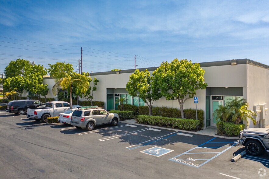 Primary Photo Of 785 W 17th St, Costa Mesa Warehouse For Lease