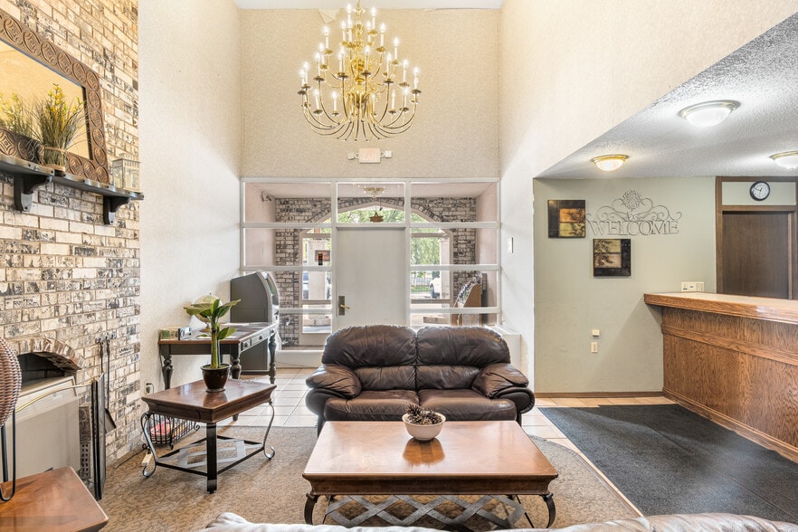 More Photos Of 240 E Fond du Lac St, Ripon Hotel For Sale