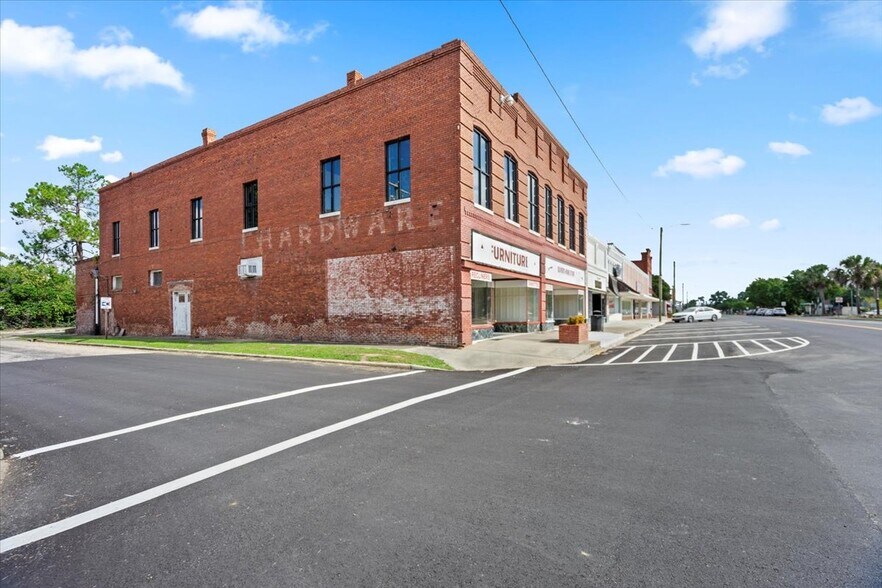 More Photos Of 163 W Main St, Timmonsville General Retail For Sale