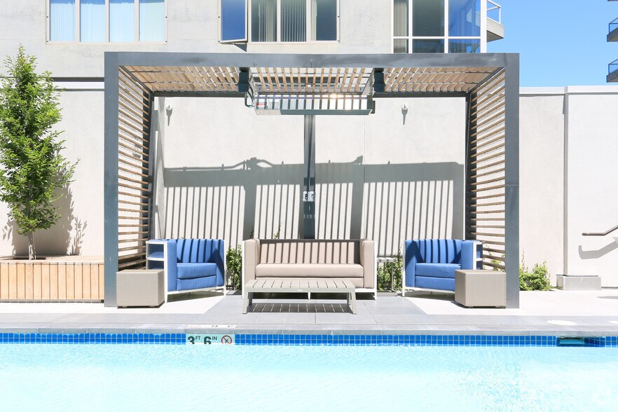 More Photos Of 399 Fremont St, San Francisco Apartments For Lease