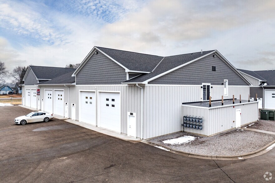 More Photos Of 721 Industrial Blvd, Watertown Industrial For Sale