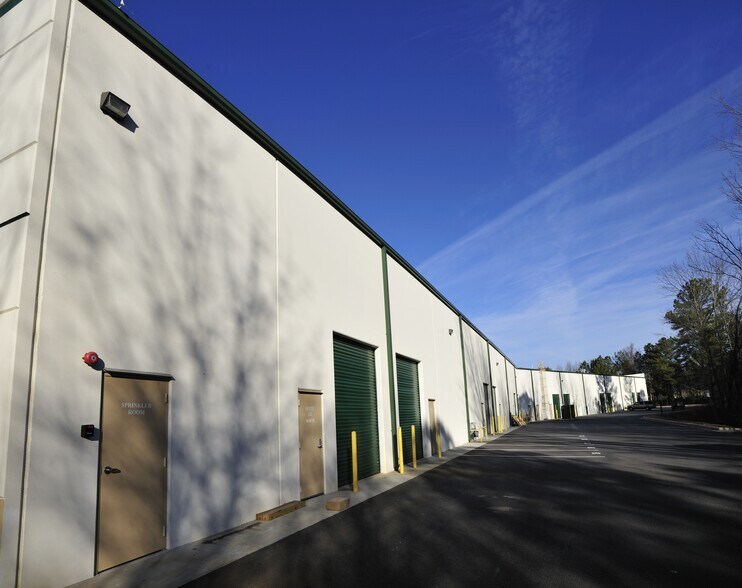 More Photos Of 2125 Barrett Park Dr NW, Kennesaw Office For Lease