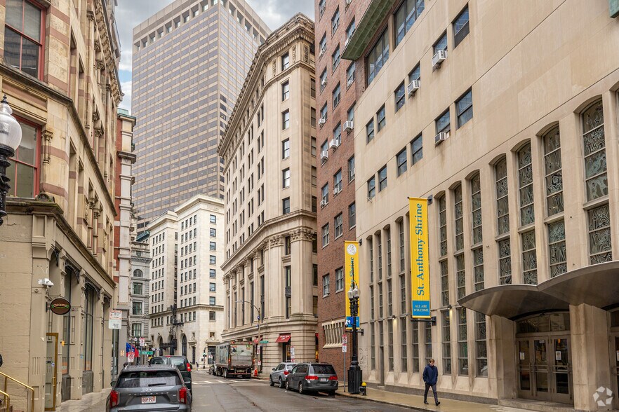 More Photos Of 77 Franklin St, Boston Office For Lease