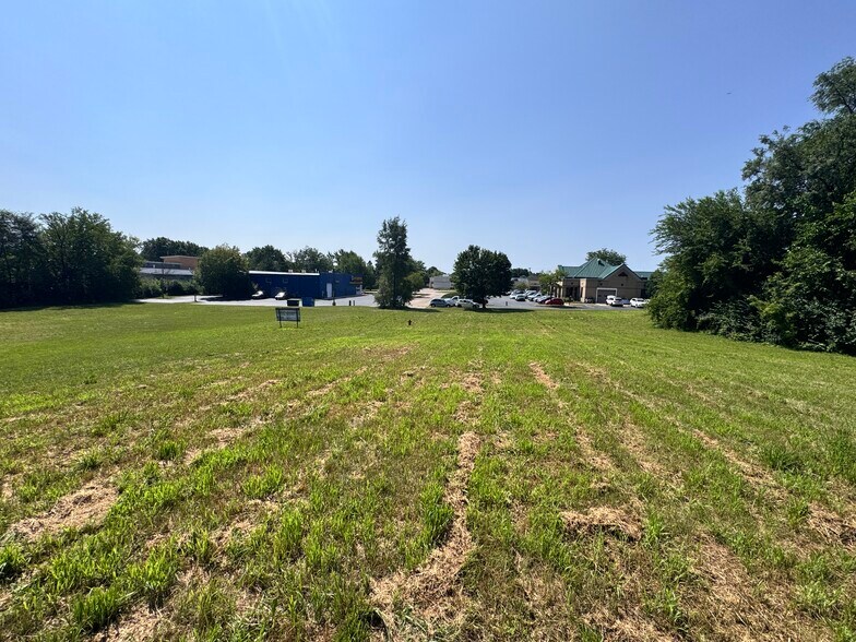 More Photos Of 1120 W Spring St, South Elgin Land For Sale