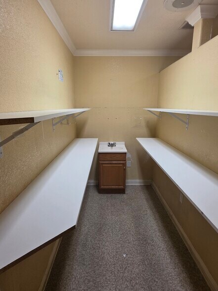 More Photos Of 466 Del Norte Ave, Yuba City Medical For Sale