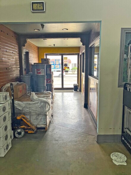 More Photos Of 1202-1228 Knoxville St, San Diego Warehouse For Lease