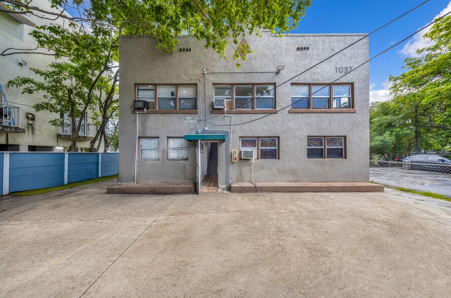 More Photos Of 1035 NW 4th St, Miami Apartments For Sale