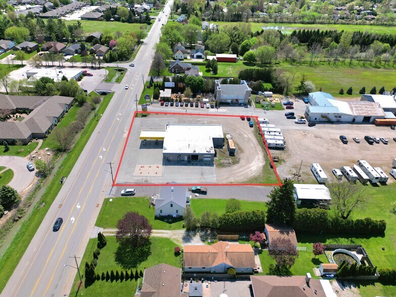 More Photos Of 1727 Division Rd N, Kingsville Restaurant For Sale