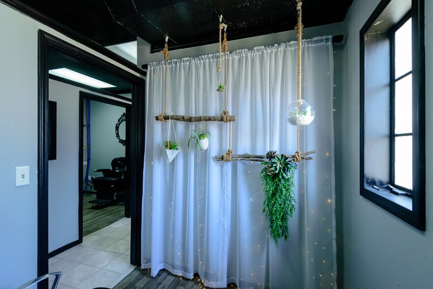 More Photos Of 573 E Huron River Dr, Belleville Freestanding For Sale