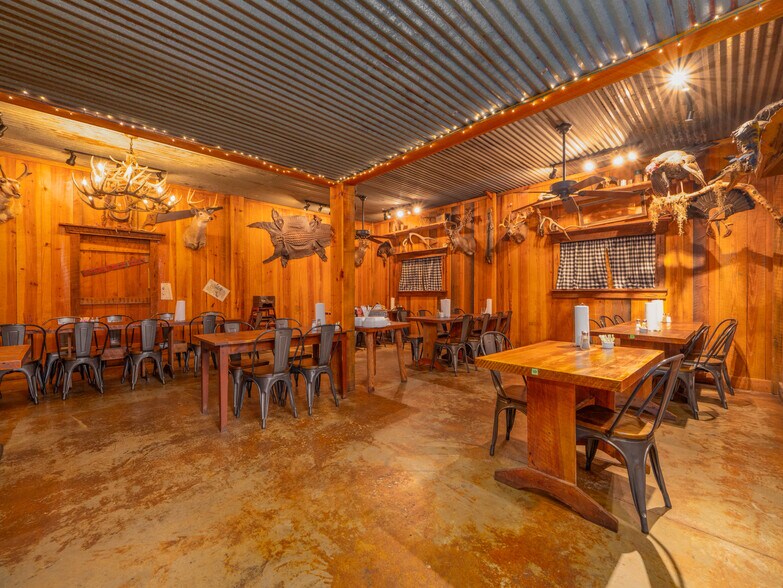 More Photos Of 340 Northview Dr, Jesup Restaurant For Sale