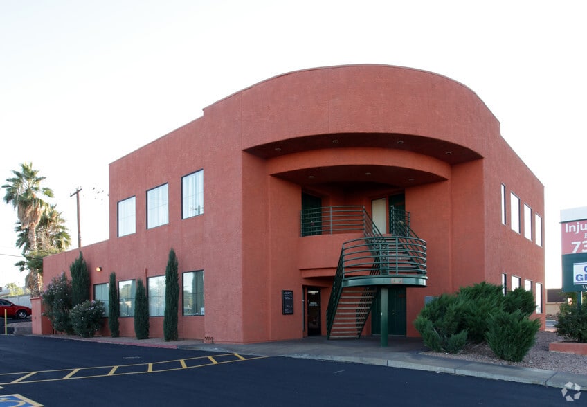 More Photos Of 309 W Lake Mead Pky, Henderson Loft Creative Space For Lease