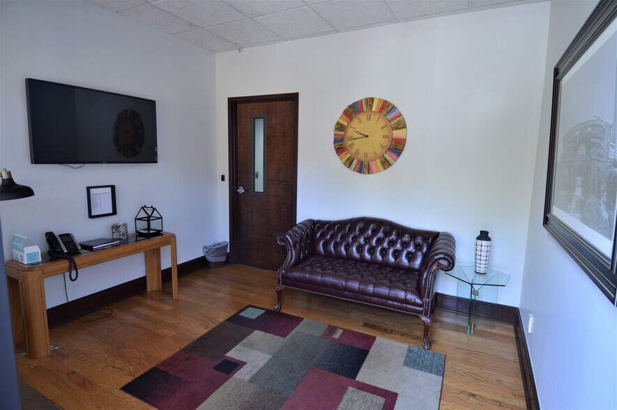 More Photos Of 3250 Green Park Cir, Charlotte Warehouse For Lease