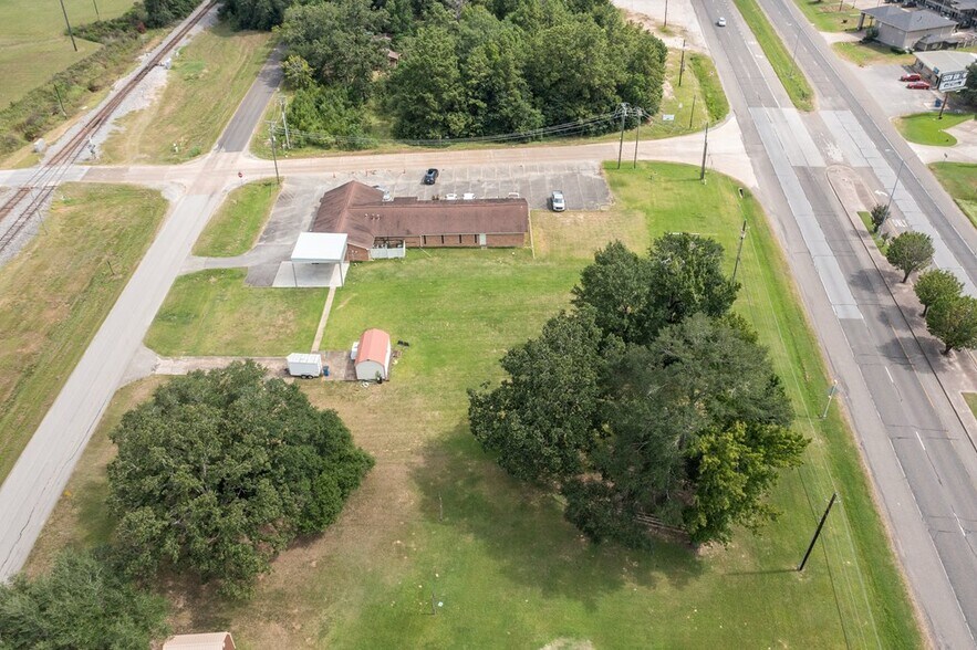 More Photos Of 100 E Borden St, Diboll Religious Facility For Sale