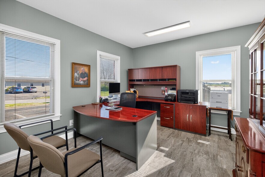 More Photos Of 446 Roy Arnold Blvd, Danville Industrial For Sale