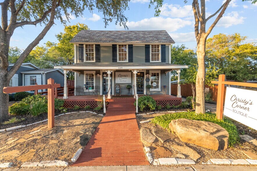 More Photos Of 139 Olive St, Keller Storefront Retail Office For Sale