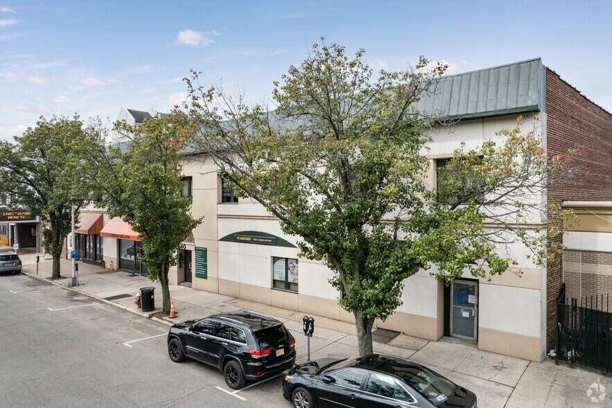 Primary Photo Of 36-40 N Van Brunt St, Englewood Office For Lease