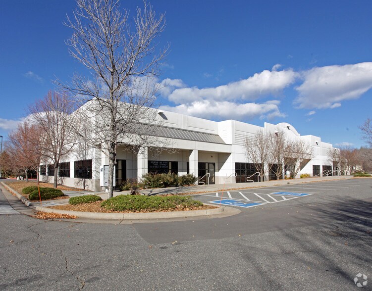 More Photos Of 9197 W 6th Ave, Lakewood Flex For Lease