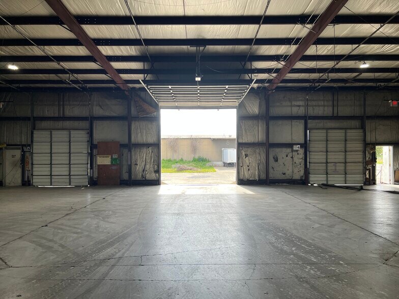 More Photos Of 1230 William J Clark Dr, Conway Warehouse For Lease