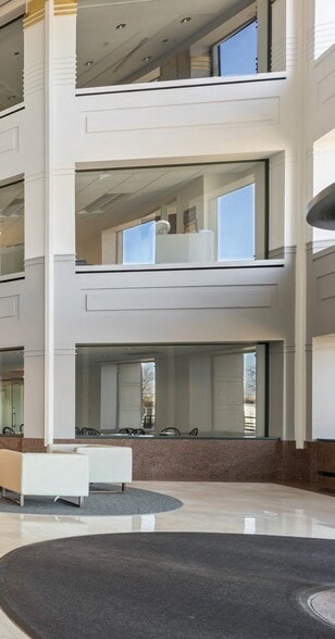 More Photos Of 1751 Lake Cook Rd, Deerfield Office For Lease